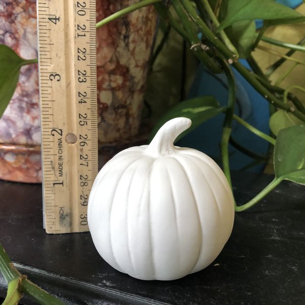 Small Pumpkin 2 1/2"